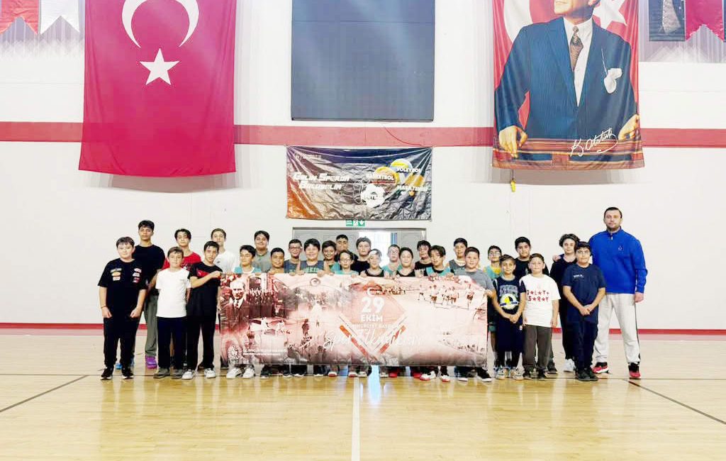 29 Ekim Cumhuriyet Bayramı etkinlikleri kapsamında düzenlenen erkek basketbol müsabakalarında