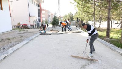 Çerkeş Belediyesi, ilçenin dört bir yanında yürüttüğü altyapı ve üstyapı