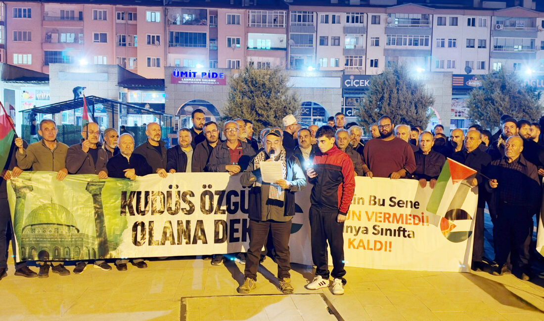 Çankırı’da, İsrail’in Gazze’ye yönelik saldırılarının 3. yılı dolayısıyla Filistin’de yaşananlara