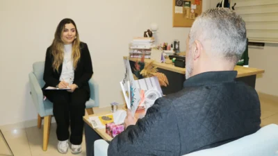 Samsun’da 52 yaşındaki Fatih Soydeğer, gençlik özentisiyle başlayıp yaklaşık 30