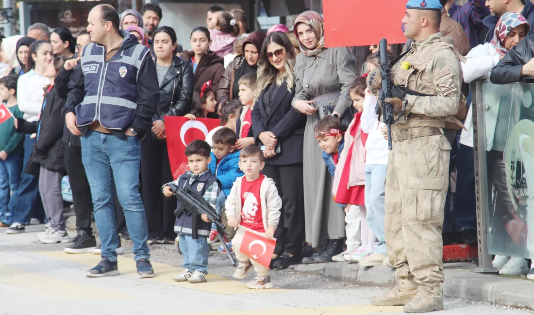 Cumhuriyet Bayramı’nı Coşkuyla Kutladık Vali Çakırtaş “Çankırı tarih boyunca vatanına ve bayrağına sahip çıkıyor”