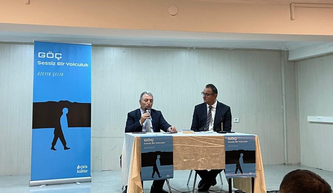 Göç: Sessiz Bir Yolculuk”un Hikâyesi Okurlarla Buluştu Şehit Erdem Öztürk Kız Meslek Lisesi Konferans Salonunda moderatörlüğünü Türk