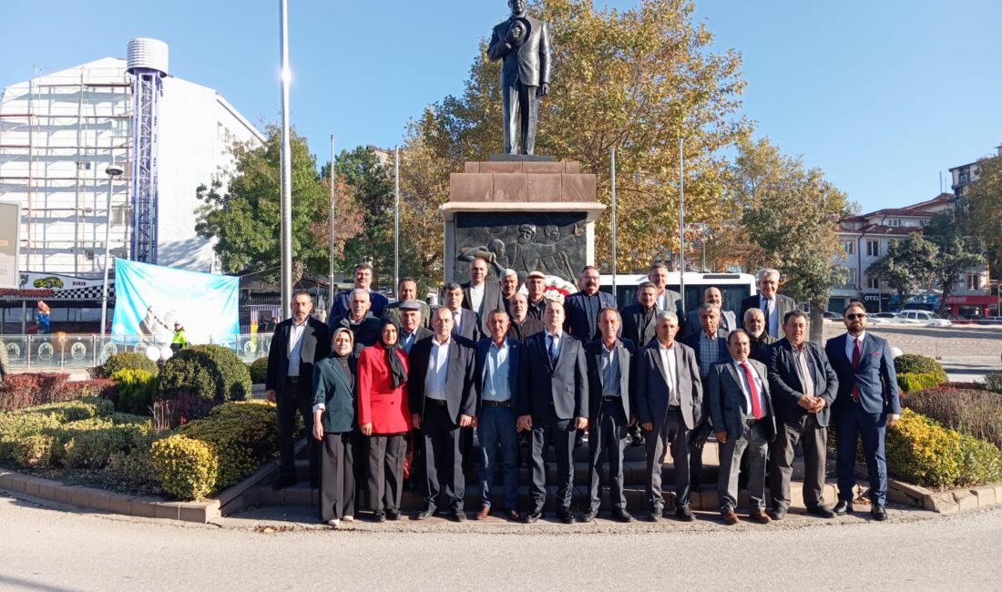 Muhtarlar günü kutlandı 19 Ekim Muhtarlar Günü nedeniyle dün bir tören gerçekleştirildi. Demokrasinin