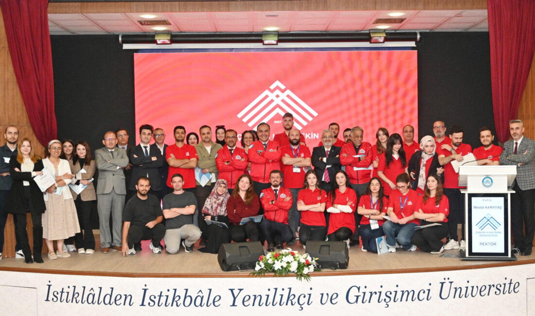 Rektör Karataş, TEKNOFEST Başarısını Ödüllendirdi Çankırı Karatekin Üniversitesi (ÇAKÜ), TEKNOFEST 2026’da elde ettiği Türkiye birinciliği
